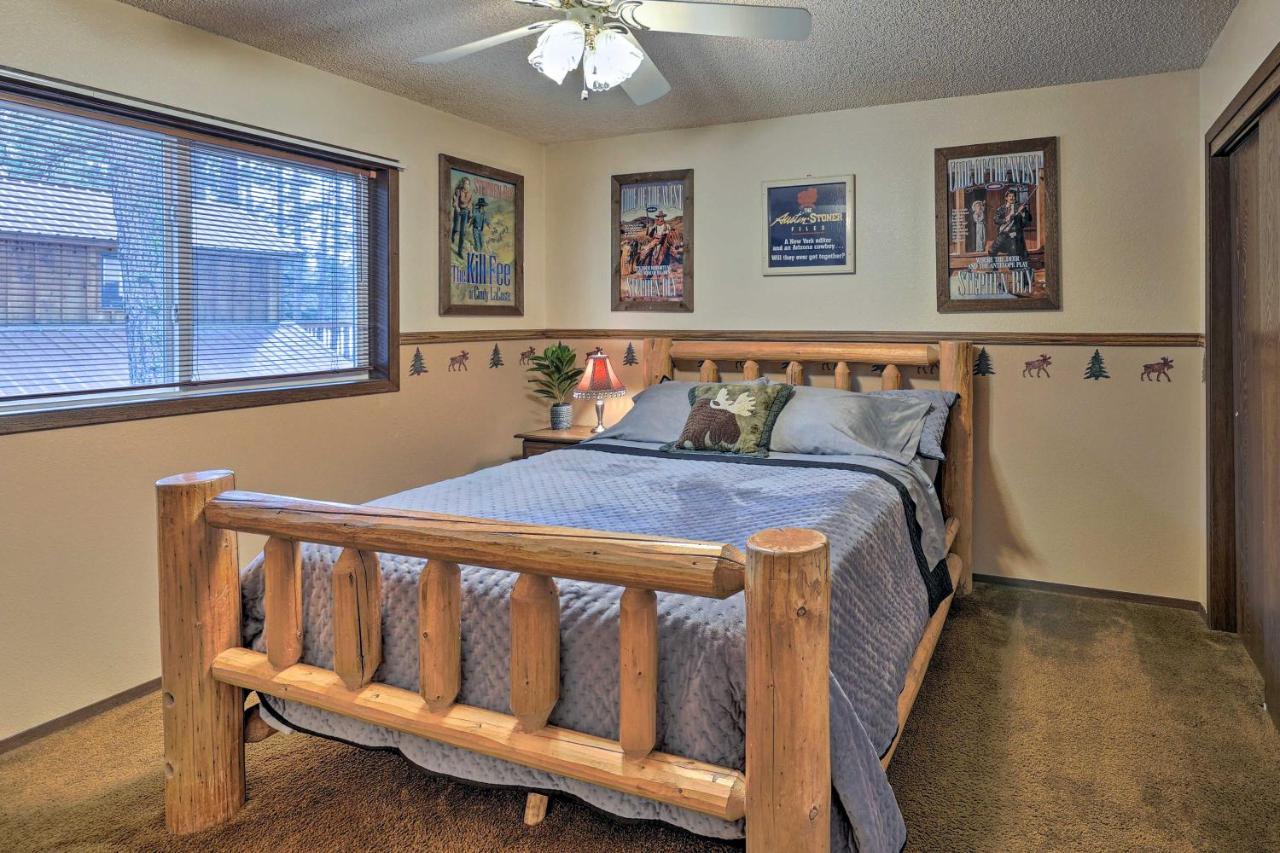 Rustic Western Home Walk To Winchester Lake! Exterior photo