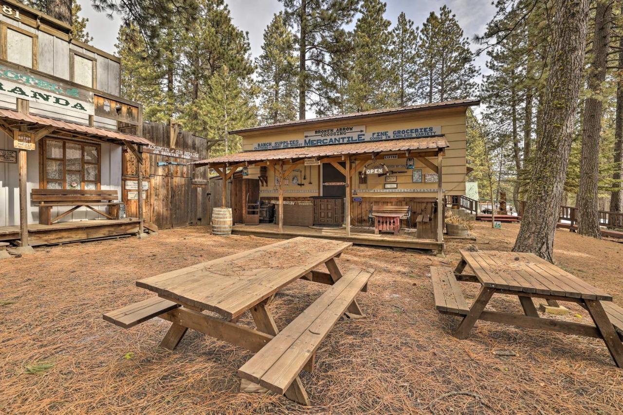 Rustic Western Home Walk To Winchester Lake! Exterior photo