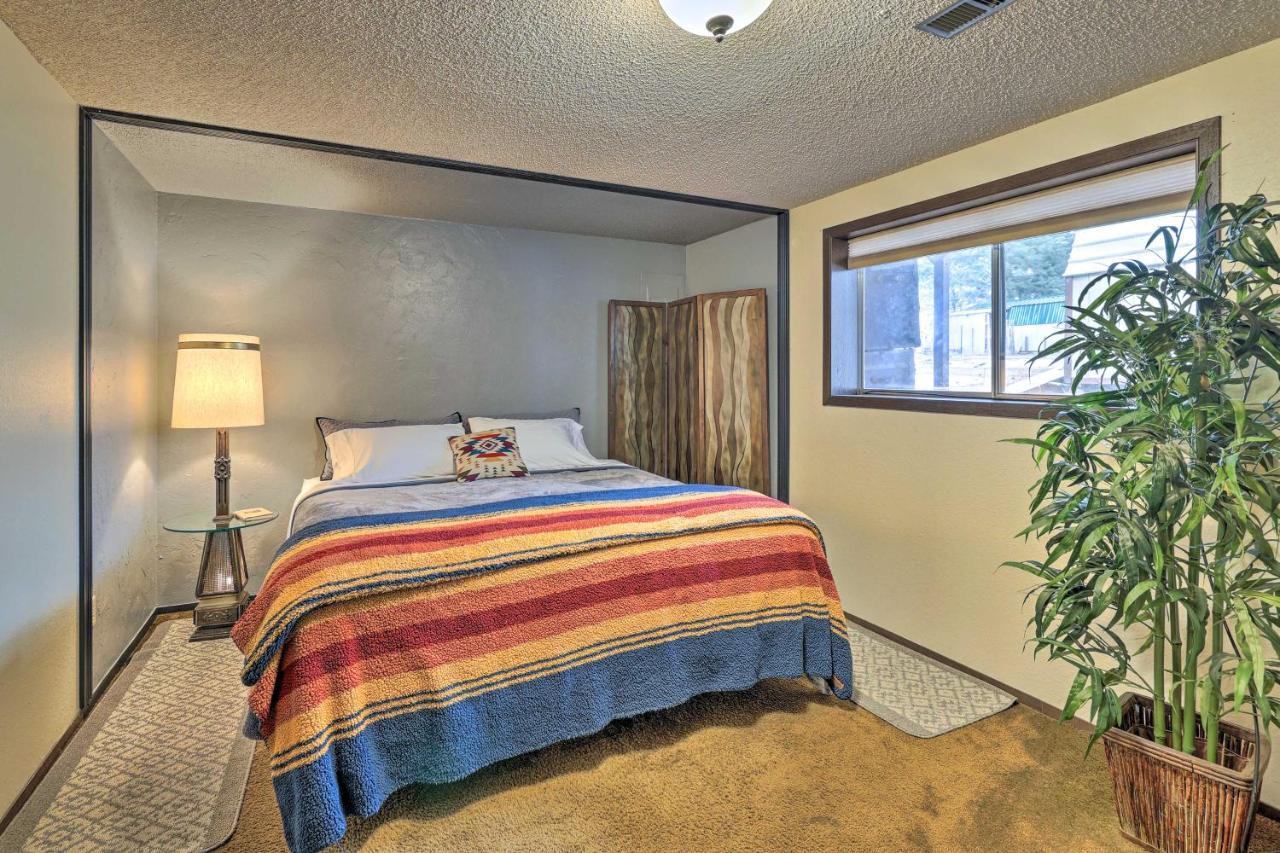 Rustic Western Home Walk To Winchester Lake! Exterior photo
