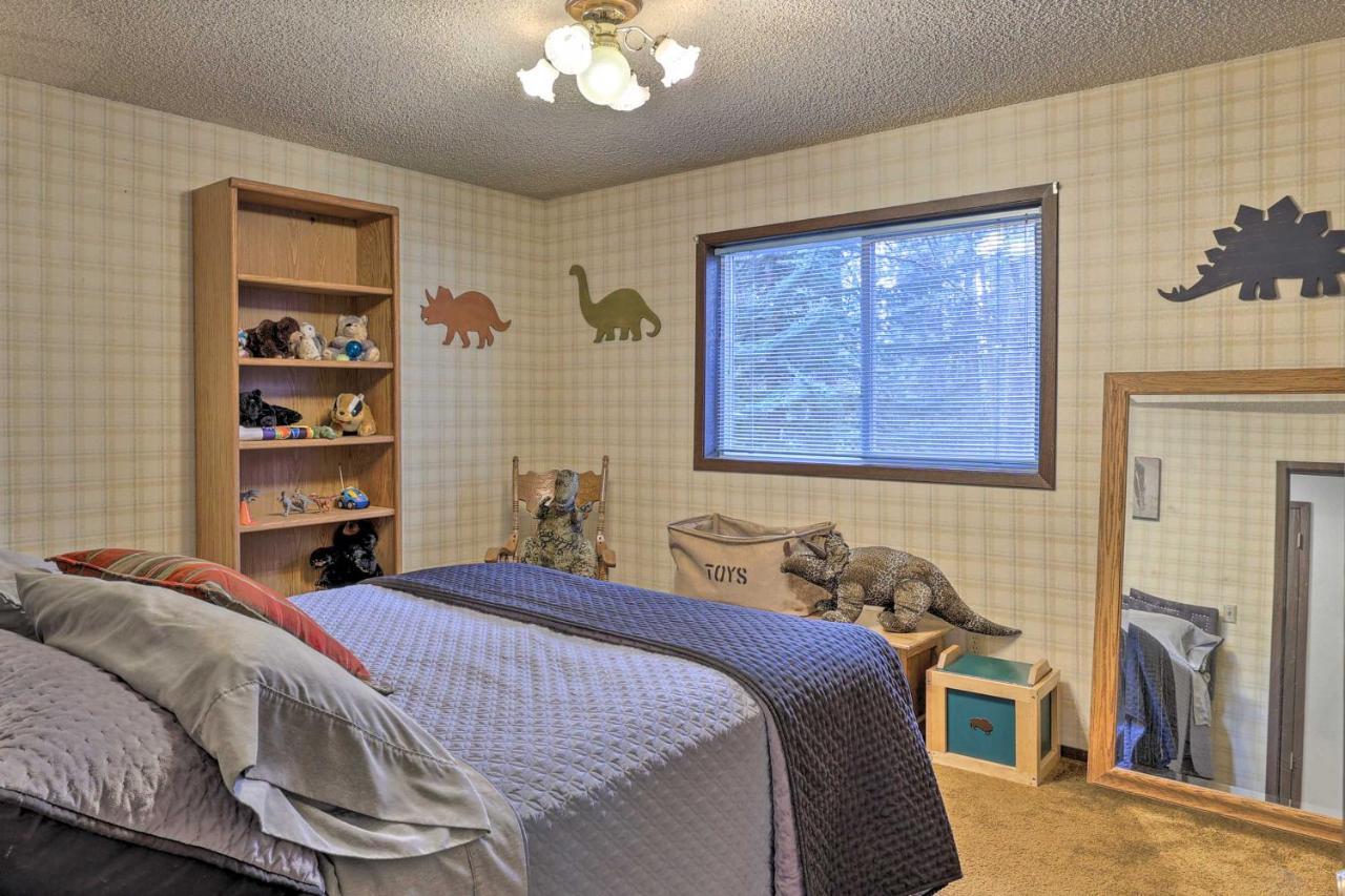 Rustic Western Home Walk To Winchester Lake! Exterior photo